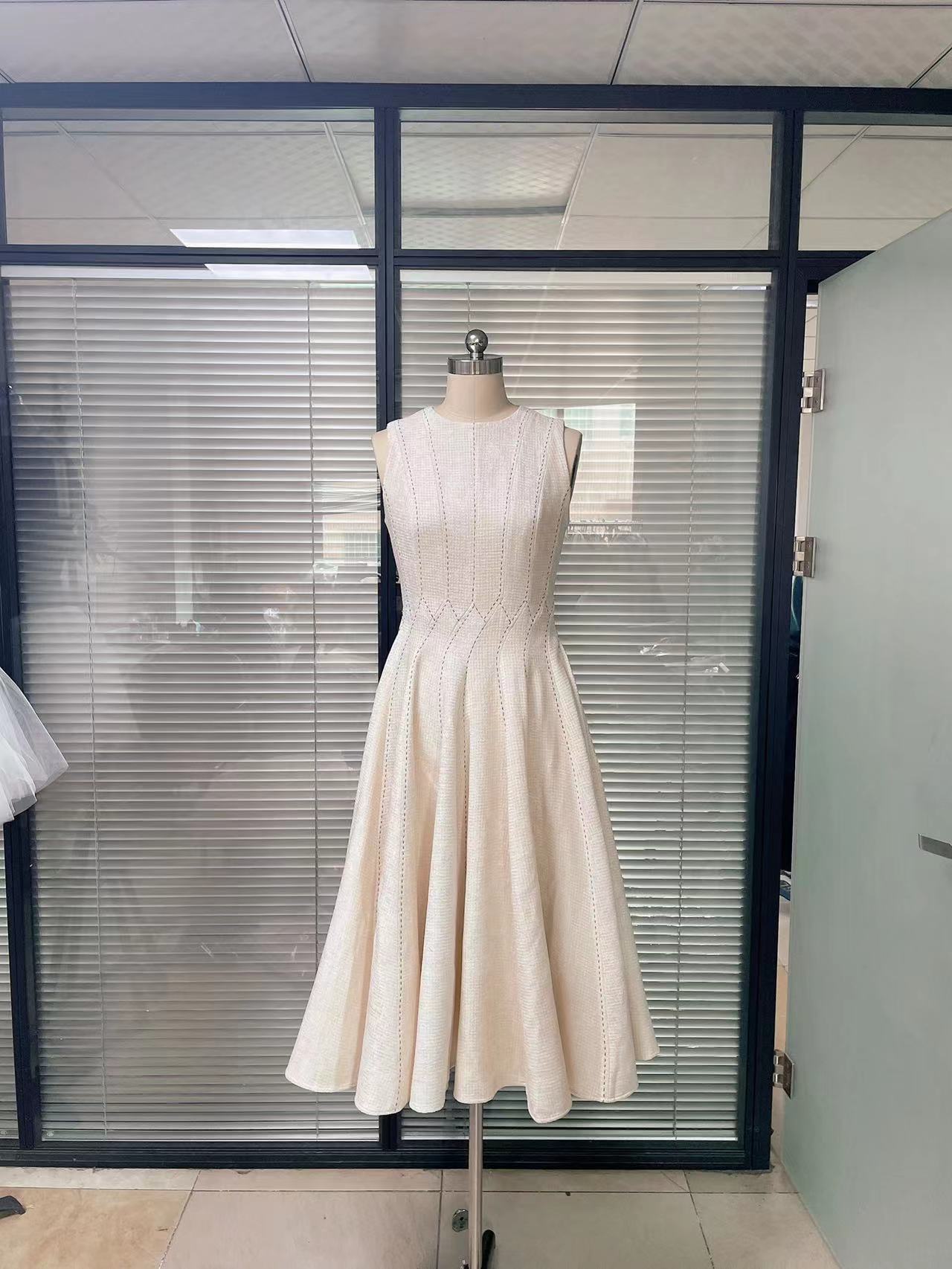 2024 New Arrivals Woolen Dress Three-dimensional Skirt Train Puffy Sundress Elegant Slimming Cake Dress