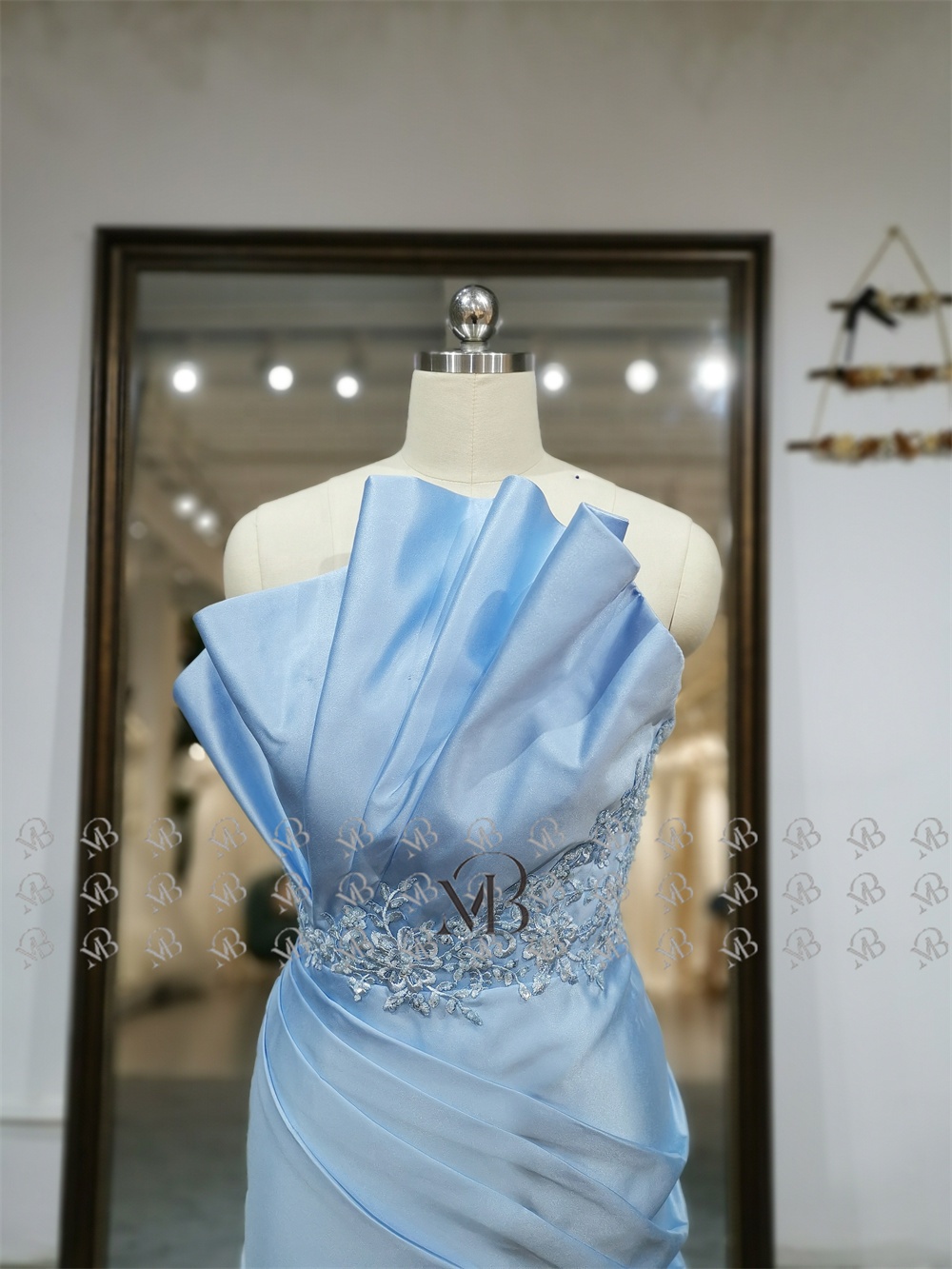 Mily Bridal LDC6573 Strapless Evening Dresses 2023 with Detachable Skirt Evening Dresses Women Lady Elegant Beaded Waistline